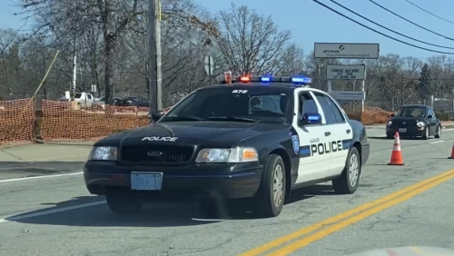 Additional photo  of Warwick Police
                    Cruiser R-72, a 2009-2011 Ford Crown Victoria Police Interceptor                     taken by Kieran Egan
