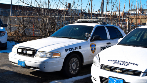 Additional photo  of Providence Police
                    Cruiser 2108, a 2003-2008 Ford Crown Victoria Police Interceptor                     taken by Kieran Egan