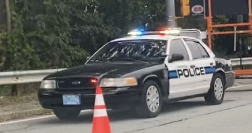 Additional photo  of Warwick Police
                    Cruiser R-81, a 2009-2011 Ford Crown Victoria Police Interceptor                     taken by @riemergencyvehicles