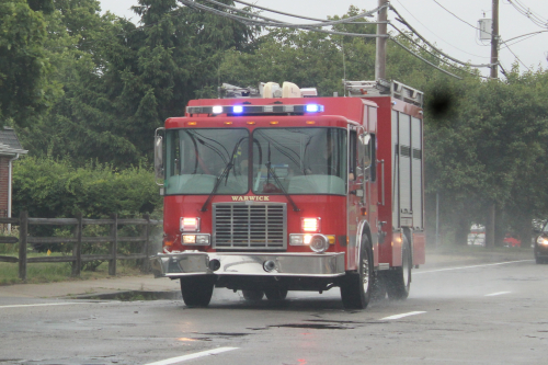 Additional photo  of Warwick Fire
                    Engine 13, a 2008 HME/Hensel                     taken by Kieran Egan