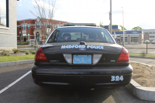 Additional photo  of Medford Police
                    Cruiser 324, a 2010 Ford Crown Victoria Police Interceptor                     taken by @riemergencyvehicles