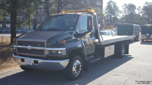 Additional photo  of New Hampshire State Police
                    Truck 955, a 2003-2009 Chevrolet C5500/Champion Rollback                     taken by Kieran Egan