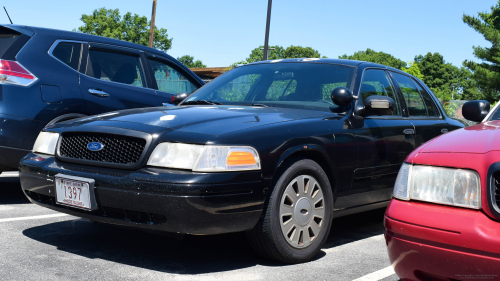Additional photo  of Warwick Fire
                    Spare Car, a 2006-2008 Ford Crown Victoria Police Interceptor                     taken by @riemergencyvehicles