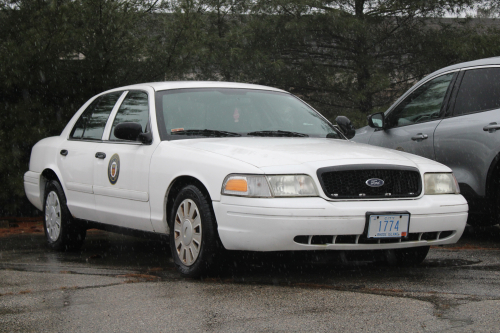 Additional photo  of Warwick Public Works
                    Car 1774, a 2006-2008 Ford Crown Victoria Police Interceptor                     taken by @riemergencyvehicles