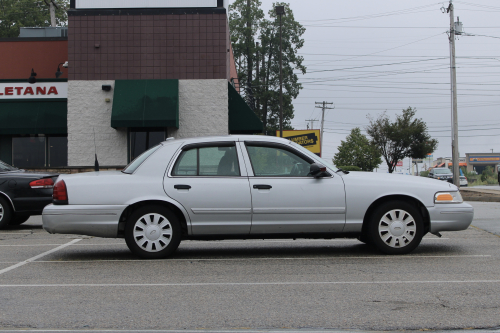 Additional photo  of Warwick Fire
                    Car 50, a 2011 Ford Crown Victoria Police Interceptor                     taken by @riemergencyvehicles