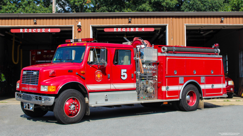 Additional photo  of Central Coventy Fire District
                    Engine 5, a 1994 International                     taken by Richard Schmitter
