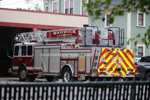 Additional photo  of Warwick Fire
                    Ladder 3, a 2015 E-One Cyclone II Metro                     taken by Kieran Egan