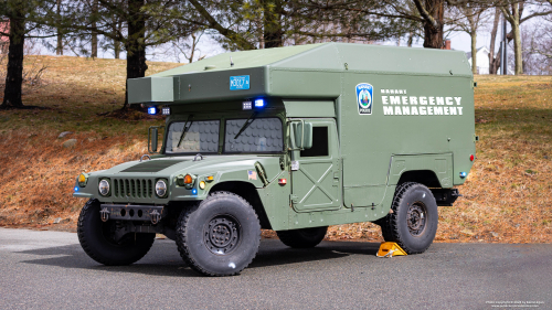 Additional photo  of Nahant Police
                    Humvee, a 1985-1993 AM General Humvee                     taken by Kieran Egan