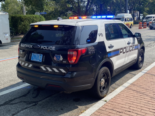 Additional photo  of Warwick Police
                    Cruiser P-19, a 2019 Ford Police Interceptor Utility                     taken by @riemergencyvehicles