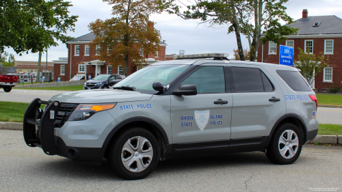 Additional photo  of Rhode Island State Police
                    Cruiser 100, a 2013-2015 Ford Police Interceptor Utility                     taken by Nate Hall