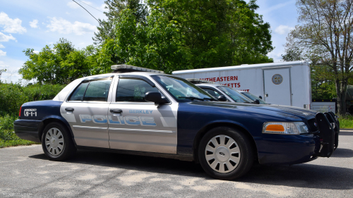 Additional photo  of Berkley Police
                    Cruiser 504, a 2011 Ford Crown Victoria Police Interceptor                     taken by Kieran Egan
