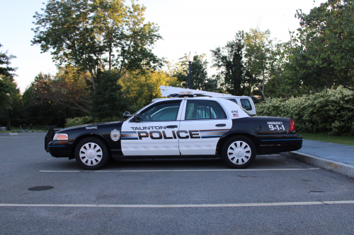 Additional photo  of Taunton Police
                    Cruiser 242, a 2008 Ford Crown Victoria Police Interceptor                     taken by Kieran Egan