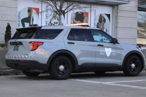 Additional photo  of Rhode Island State Police
                    Cruiser 224, a 2023 Ford Police Interceptor Utility                     taken by @riemergencyvehicles