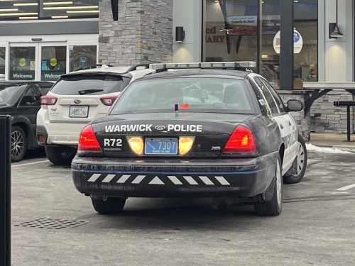 Additional photo  of Warwick Police
                    Cruiser R-72, a 2009-2011 Ford Crown Victoria Police Interceptor                     taken by Kieran Egan