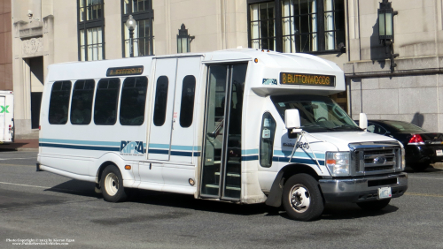 Additional photo  of Rhode Island Public Transit Authority
                    Flex Van 0840, a 2008 Ford E-450 Bus                     taken by Kieran Egan
