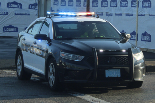 Additional photo  of Warwick Police
                    Cruiser R-86, a 2015 Ford Police Interceptor Sedan                     taken by @riemergencyvehicles