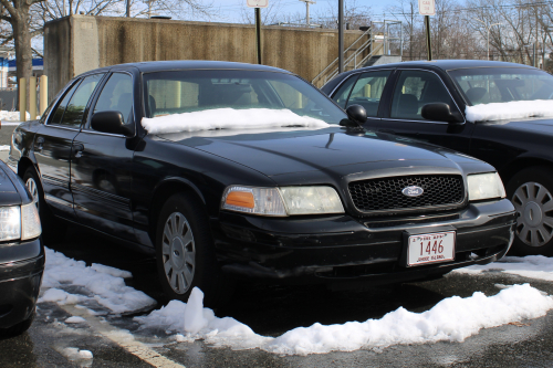 Additional photo  of Warwick Fire
                    Car 30, a 2009-2011 Ford Crown Victoria Police Interceptor                     taken by @riemergencyvehicles