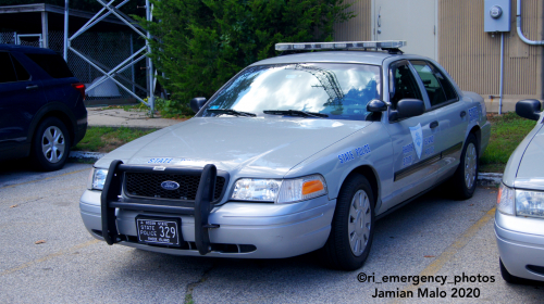 Additional photo  of Rhode Island State Police
                    Cruiser 329, a 2010 Ford Crown Victoria Police Interceptor                     taken by Jamian Malo