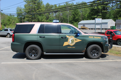 Additional photo  of New Hampshire State Police
                    Cruiser 944, a 2015-2016 Chevrolet Tahoe                     taken by @riemergencyvehicles