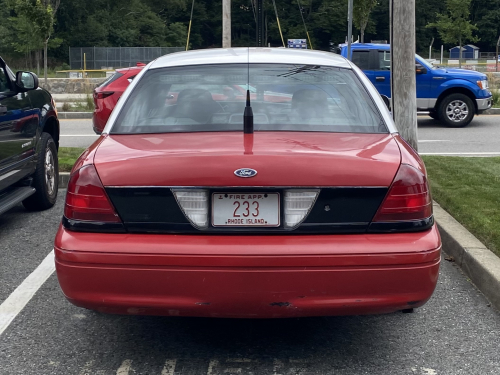 Additional photo  of Warwick Fire
                    Car 3, a 2003-2004 Ford Crown Victoria Police Interceptor                     taken by @riemergencyvehicles