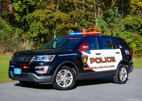 Additional photo  of Rhode Island College Police
                    Cruiser 4855, a 2017-2018 Ford Police Interceptor Utility                     taken by Kieran Egan