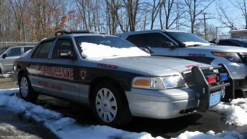 Additional photo  of East Providence Police
                    Car 9, a 2011 Ford Crown Victoria Police Interceptor                     taken by Kieran Egan