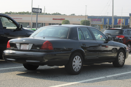 Additional photo  of Warwick Fire
                    Administration Car, a 2006-2008 Ford Crown Victoria Police Interceptor                     taken by @riemergencyvehicles