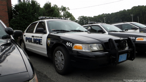 Additional photo  of Cumberland Police
                    Cruiser 401, a 2009-2011 Ford Crown Victoria Police Interceptor                     taken by Kieran Egan