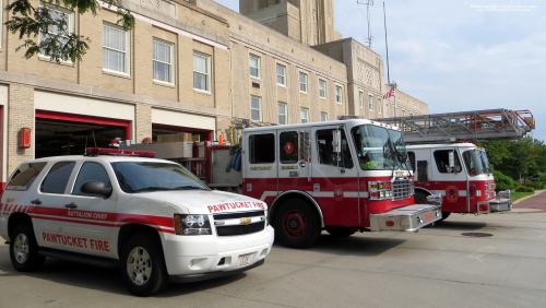 Additional photo  of Pawtucket Fire
                    Engine 2, a 2000 Ferrara Inferno                     taken by Kieran Egan