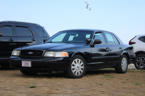 Additional photo  of Warwick Fire
                    Car 30, a 2009-2011 Ford Crown Victoria Police Interceptor                     taken by @riemergencyvehicles