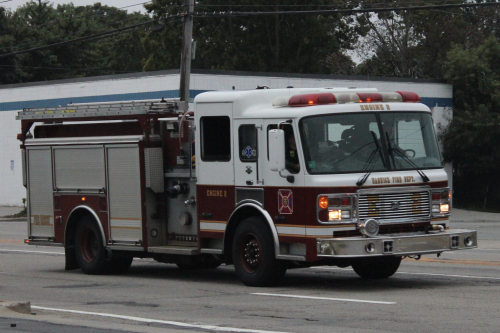 Additional photo  of Warwick Fire
                    Engine 2, a 2004 American LaFrance Eagle                     taken by Kieran Egan