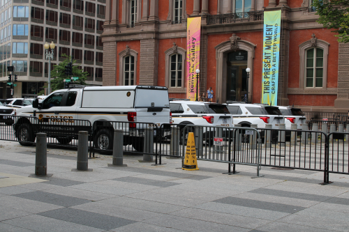 Additional photo  of United States Secret Service
                    Cruiser 1293, a 2020-2022 Ford F-250 XL Super Cab                     taken by @riemergencyvehicles