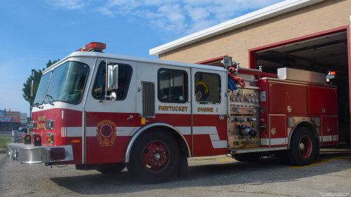 Additional photo  of Pawtucket Fire
                    Engine 1, a 1994 E-One Hurricane                     taken by Kieran Egan