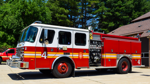 Additional photo  of North Providence Fire
                    Engine 4, a 1995 E-One Sentry                     taken by Kieran Egan