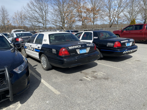 Additional photo  of Warwick Police
                    Cruiser R-80, a 2006-2008 Ford Crown Victoria Police Interceptor                     taken by @riemergencyvehicles