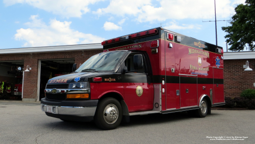 Additional photo  of Middletown Fire
                    Rescue 2, a 2011 Chevrolet G4500                     taken by Kieran Egan