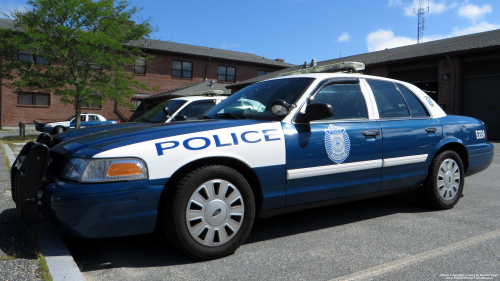 Additional photo  of Barnstable Police
                    E-224, a 2009-2011 Ford Crown Victoria Police Interceptor                     taken by Kieran Egan