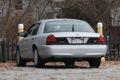 Additional photo  of Warwick Fire
                    Car 50, a 2011 Ford Crown Victoria Police Interceptor                     taken by @riemergencyvehicles