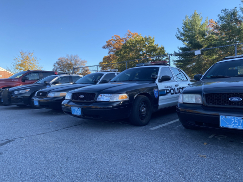 Additional photo  of Warwick Police
                    Cruiser R-76, a 2009-2011 Ford Crown Victoria Police Interceptor                     taken by Kieran Egan