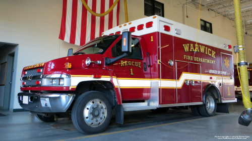 Additional photo  of Warwick Fire
                    Rescue 1, a 2010 Chevrolet C4500/Braun                     taken by Kieran Egan