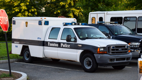 Additional photo  of Taunton Police
                    PT-1, a 1999-2007 Ford F-250 Crew Cab                     taken by Kieran Egan