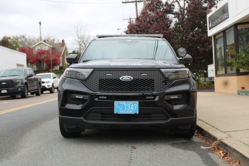 Additional photo  of Warwick Police
                    Cruiser P-22, a 2021 Ford Police Interceptor Utility                     taken by @riemergencyvehicles