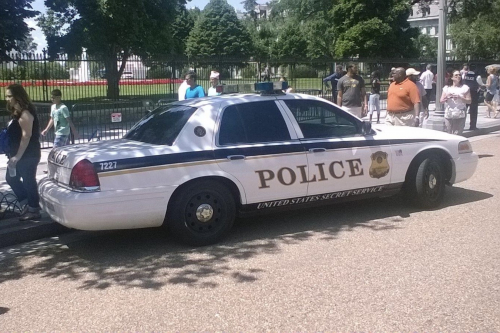 Additional photo  of United States Secret Service
                    Cruiser 7227, a 2006-2008 Ford Crown Victoria Police Interceptor                     taken by @riemergencyvehicles