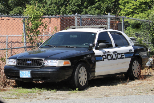 Additional photo  of Warwick Police
                    Cruiser R-81, a 2009-2011 Ford Crown Victoria Police Interceptor                     taken by @riemergencyvehicles