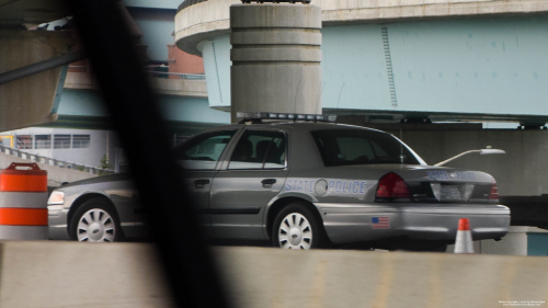 Additional photo  of Rhode Island State Police
                    Cruiser 322, a 2009-2011 Ford Crown Victoria Police Interceptor                     taken by Kieran Egan