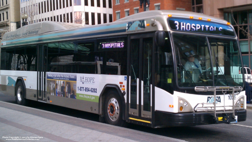 Additional photo  of Rhode Island Public Transit Authority
                    Bus 0526, a 2005 Gillig Low Floor                     taken by Kieran Egan