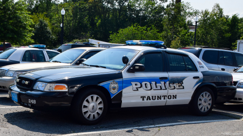 Additional photo  of Taunton Police
                    Cruiser 248, a 2010 Ford Crown Victoria Police Interceptor                     taken by Kieran Egan