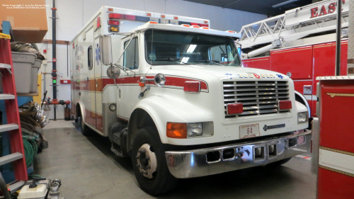 Additional photo  of East Providence Fire
                    Rescue 6, a 2000 International 4900                     taken by Kieran Egan