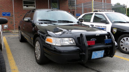 Additional photo  of Cumberland Police
                    Unmarked Unit, a 2006-2008 Ford Crown Victoria Police Interceptor                     taken by Jamian Malo