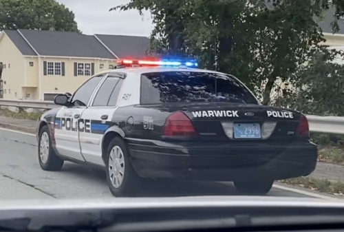 Additional photo  of Warwick Police
                    Cruiser R-81, a 2009-2011 Ford Crown Victoria Police Interceptor                     taken by @riemergencyvehicles